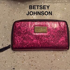 Betsey Johnson Long Wallet